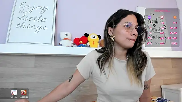 EmmaSanchez  online show from April 2026 08:43:01 PM