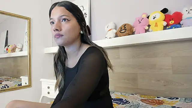 EmmaSanchez  online show from May 2026 04:12:01 PM