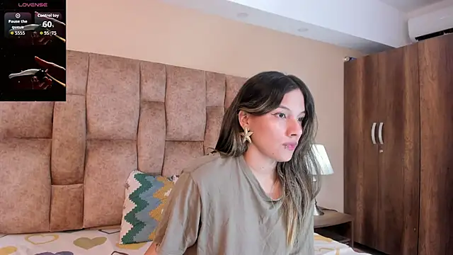 EmmaSanchez  online show from May 2026 08:29:02 PM