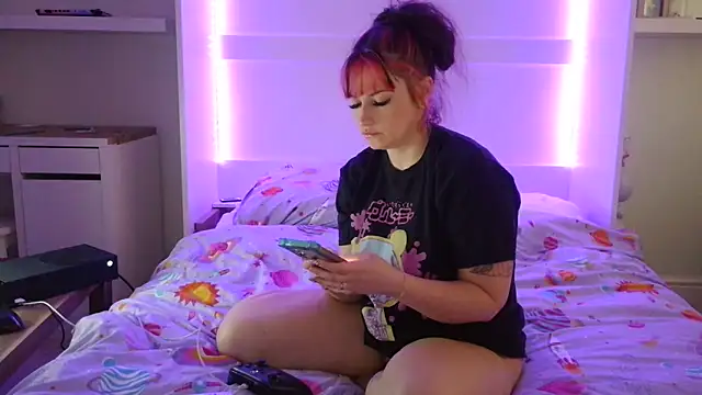 nyxiejinx online show from April 2026 02:36:02 PM