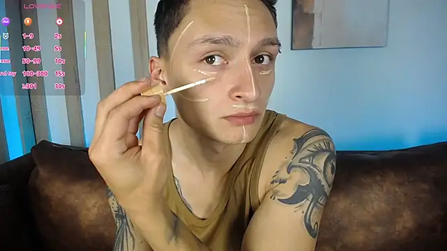 Snapshot of DIEGO_JONES chatting on June 2026 01:06:01 PM DIEGO JONES online show from June 2026 01:06:01 PM