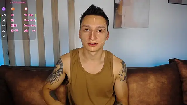Snapshot of DIEGO_JONES chatting on June 2026 01:27:01 PM DIEGO JONES online show from June 2026 01:27:01 PM