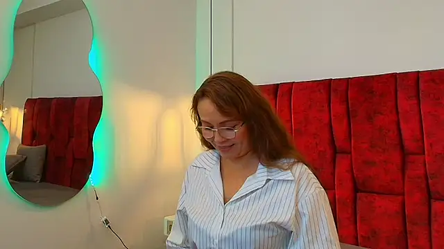  Monaliza  online show from May 2026 12:30:02 PM