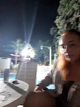 Snapshot of andruscatrina chatting on March 2026 03:24:01 AM andruscatrina online show from March 2026 03:24:01 AM