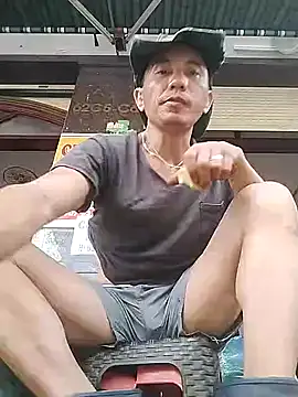 Snapshot of traiwe06 chatting on June 2026 01:55:02 AM traiwe06 online show from June 2026 01:55:02 AM