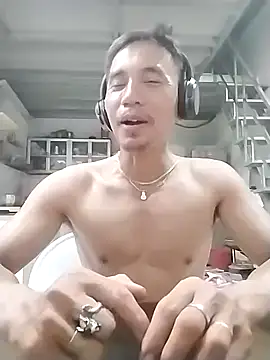 traiwe06 online show from May 2026 08:46:01 AM