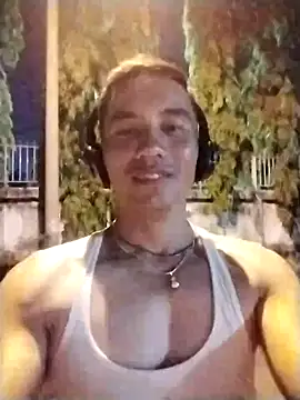 traiwe06 online show from May 2026 02:07:01 PM