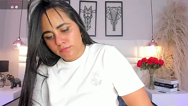 alejandra  garcia online show from May 2026 09:04:01 PM