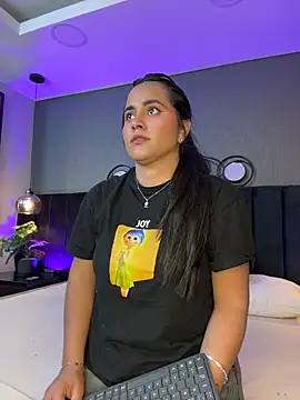 alejandra  garcia online show from May 2026 03:22:01 AM