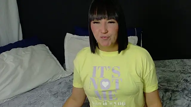 Valeriaa cruz online show from March 2026 12:43:01 PM