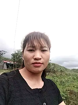 Snapshot of Lilinn_ chatting on February 2026 04:12:02 AM Lilinn online show from February 2026 04:12:02 AM