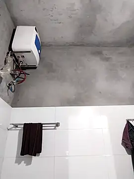 Lilinn  online show from April 2026 11:38:02 AM