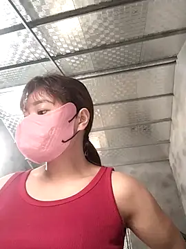 Lilinn  online show from April 2026 11:11:01 PM