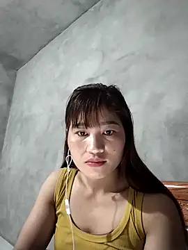 Lilinn  online show from March 2026 10:55:02 PM