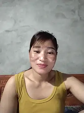 Lilinn  online show from April 2026 12:45:02 PM