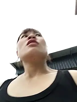 Lilinn  online show from April 2026 11:05:02 AM