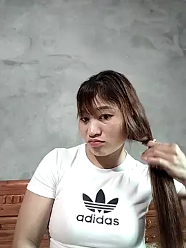 Lilinn  online show from March 2026 07:06:02 AM