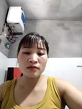 Lilinn  online show from April 2026 05:56:02 AM