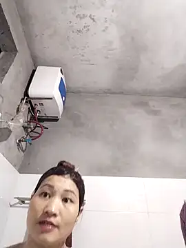 Lilinn  online show from March 2026 11:33:02 AM