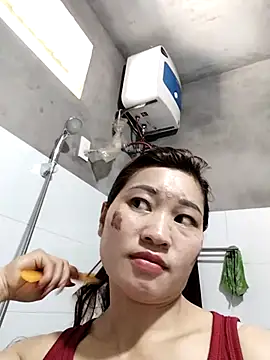 Lilinn  online show from April 2026 04:30:01 AM