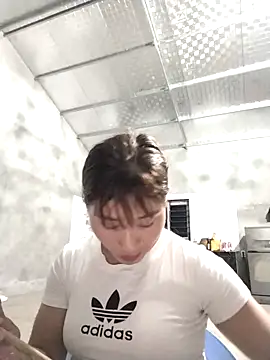 Snapshot of Lilinn_ chatting on March 2026 11:43:01 AM Lilinn online show from March 2026 11:43:01 AM