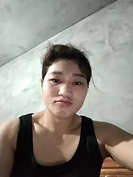 Lilinn  online show from April 2026 11:06:01 PM