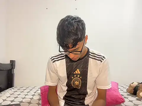 DeividBigCock23 online show from March 2026 06:39:01 PM