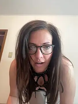 hollyharmd online show from March 2026 02:39:02 AM