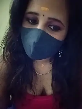 Snapshot of Tamil_Rani- chatting on May 2026 08:17:02 PM Tamil Rani- online show from May 2026 08:17:02 PM