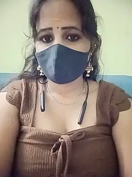 Snapshot of Tamil_Rani- chatting on May 2026 08:03:02 PM Tamil Rani- online show from May 2026 08:03:02 PM