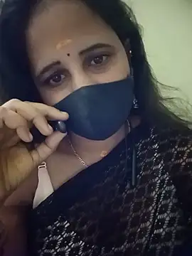 Snapshot of Tamil_Rani- chatting on May 2026 10:10:01 PM Tamil Rani- online show from May 2026 10:10:01 PM