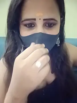 Snapshot of Tamil_Rani- chatting on June 2026 05:45:02 PM Tamil Rani- online show from June 2026 05:45:02 PM