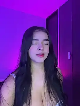 Sophia Wy online show from March 2026 12:22:01 AM