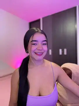 Sophia Wy online show from March 2026 07:10:01 PM