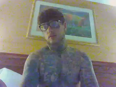 Snapshot of Darkcrowncouple chatting on March 2026 06:37:01 PM Darkcrowncouple online show from March 2026 06:37:01 PM