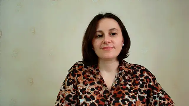 Inessa beauty online show from May 2026 12:54:01 PM