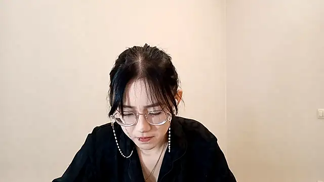 SolvedGlobe online show from April 2026 01:02:02 PM