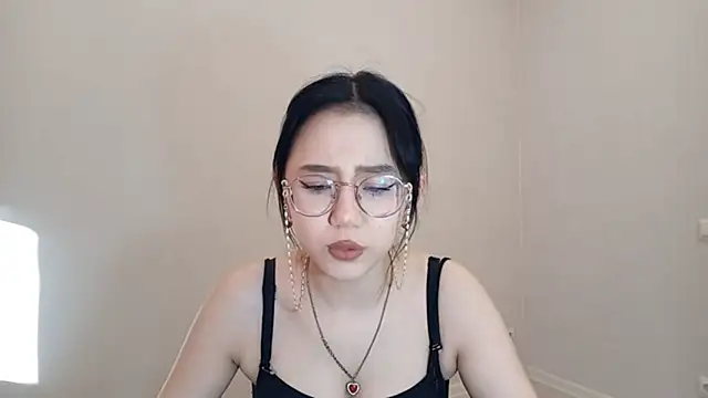 SolvedGlobe online show from March 2026 01:12:02 PM