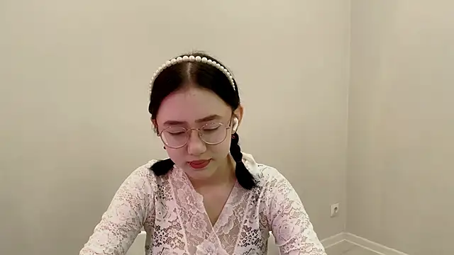 SolvedGlobe online show from May 2026 02:02:01 PM