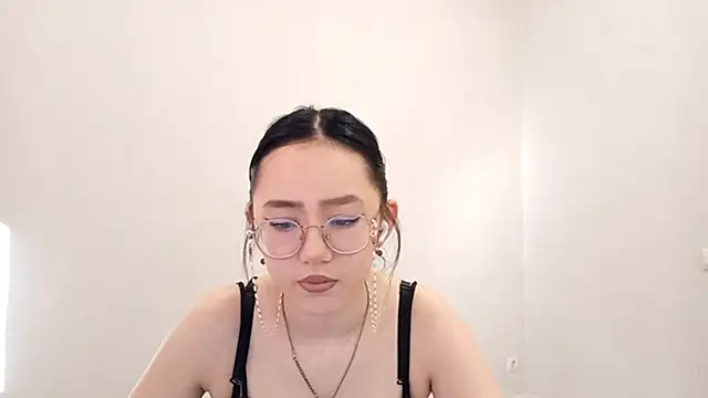 SolvedGlobe online show from March 2026 01:12:01 PM