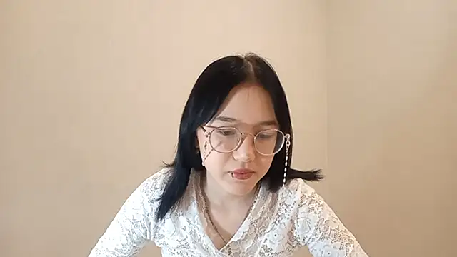 SolvedGlobe online show from April 2026 01:02:01 PM