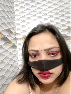 Beauty-3 online show from April 2026 07:58:02 PM