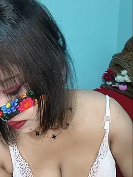 Beauty-3 online show from May 2026 08:19:01 PM