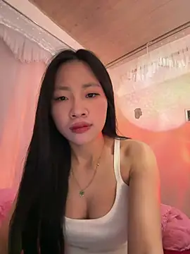 MIABCDZ online show from April 2026 01:19:01 AM