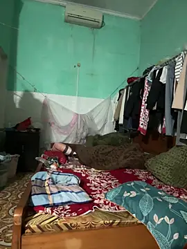 Snapshot of Toni-le chatting on March 2026 07:26:02 AM Toni-le online show from March 2026 07:26:02 AM