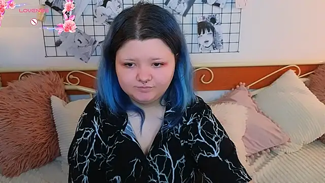 Snapshot of Lunaar_ chatting on May 2026 05:56:02 AM Lunaar online show from May 2026 05:56:02 AM