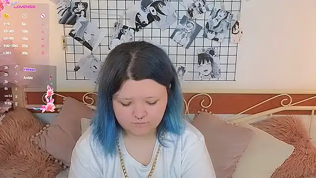 Snapshot of Lunaar_ chatting on May 2026 05:33:01 AM Lunaar online show from May 2026 05:33:01 AM