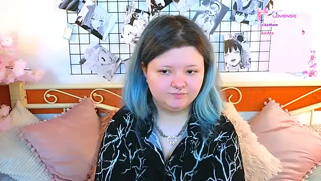 Snapshot of Lunaar_ chatting on May 2026 05:58:02 AM Lunaar online show from May 2026 05:58:02 AM