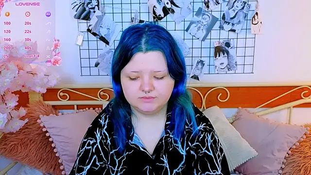 Snapshot of Lunaar_ chatting on July 2026 05:14:02 AM Lunaar online show from July 2026 05:14:02 AM