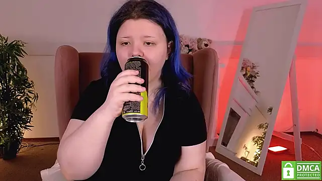 Lunaar  online show from March 2026 07:08:02 AM